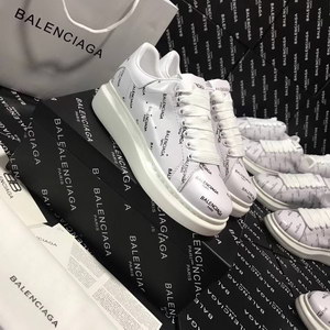 Balenciaga Leather Shoes AAA(Women)-001