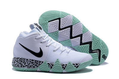 Kyrie 4-026