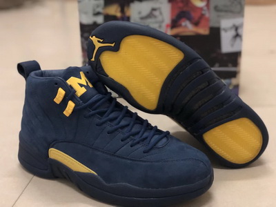 Air Jordan 12 Michigan