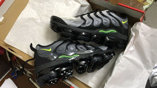 Air VaporMax Plus-075