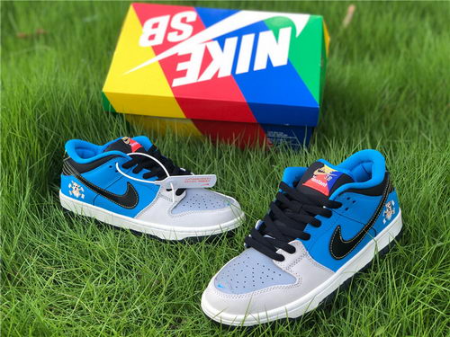 Instant Skateboard x Nike SB Dunk Low