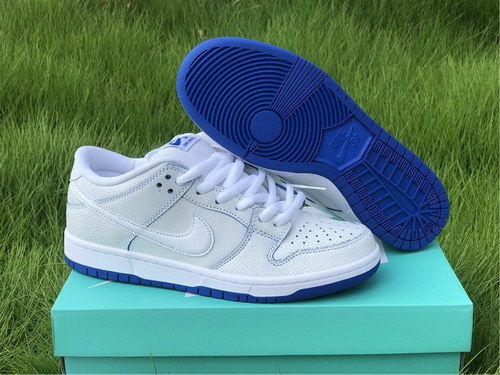 Nike SB Dunk Low Pro Premium