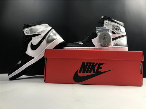 Air Jordan 1 High OG WMNS “Silver Toe”