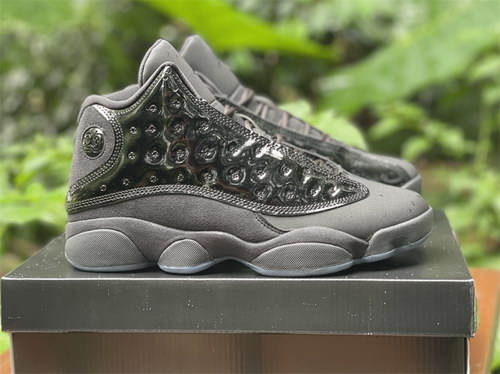 Air Jordan 13“Cap and Gown”