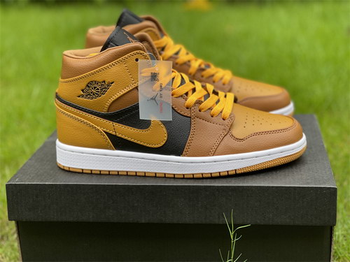 AIR JORDAN 1 MID-057