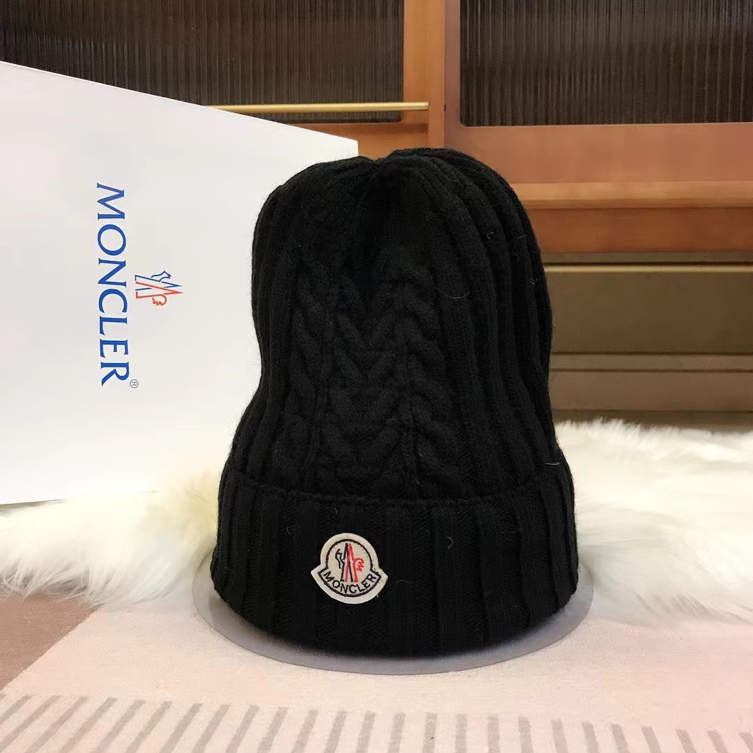 Moncler Beanies-067