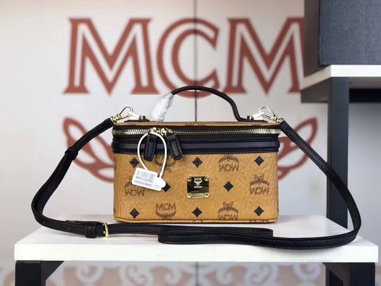 MCM Makeup Bag-002