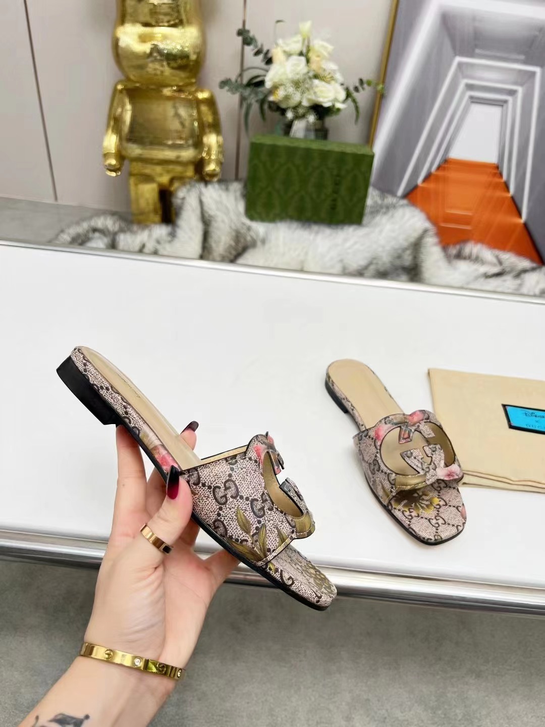 Gucci Slippers Women(AAA)-156