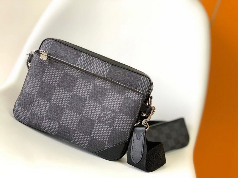 LV Handbags AAA(Men)-095