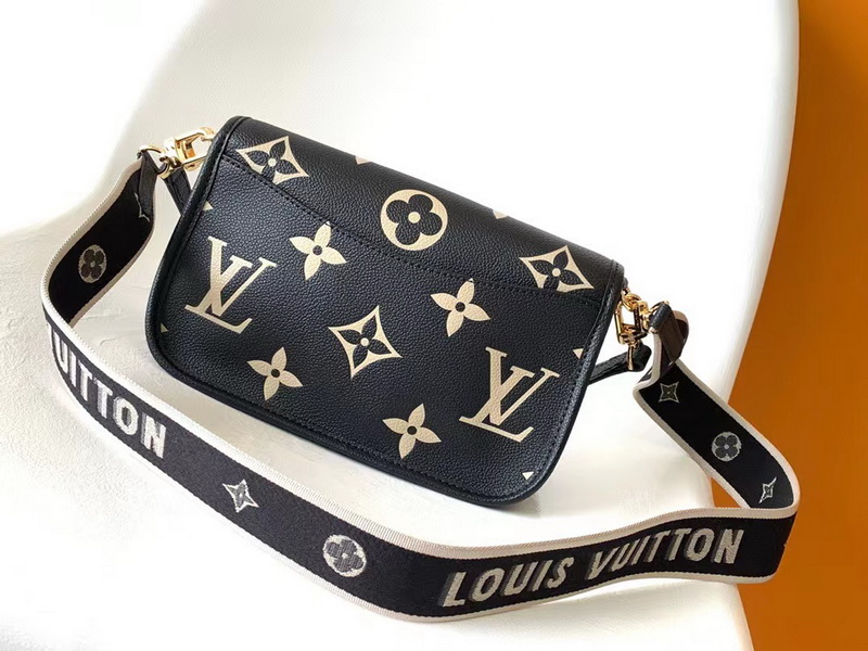 LV Handbags AAA(Women)-171