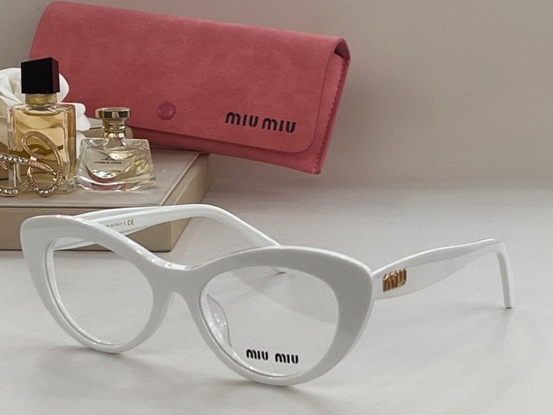 MiuMiu-1284