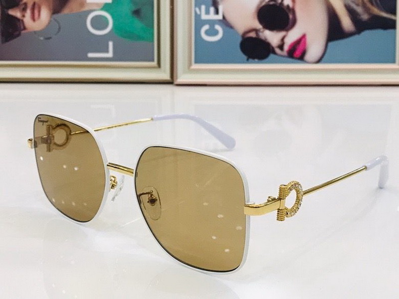 Ferragamo Sunglasses(AAAA)-462