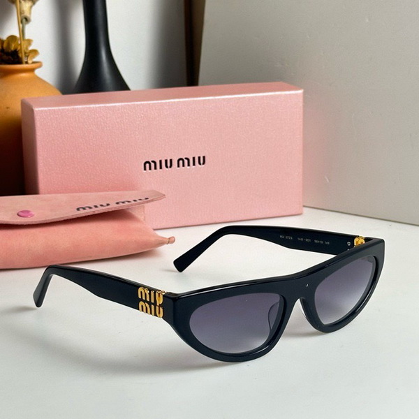 MiuMiu-1096