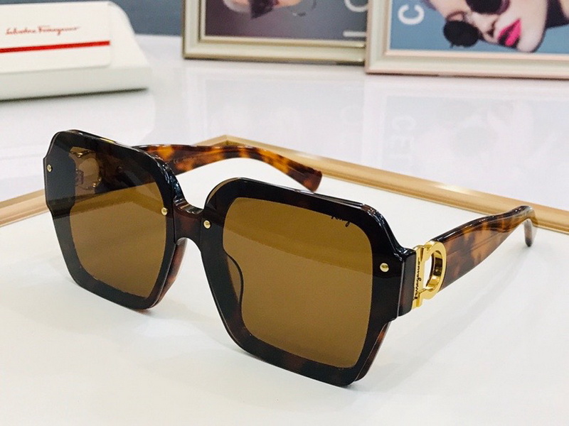 Ferragamo Sunglasses(AAAA)-428