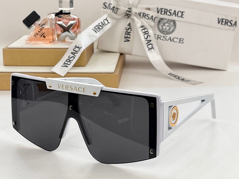 Versace Sunglasses(AAAA)-1831