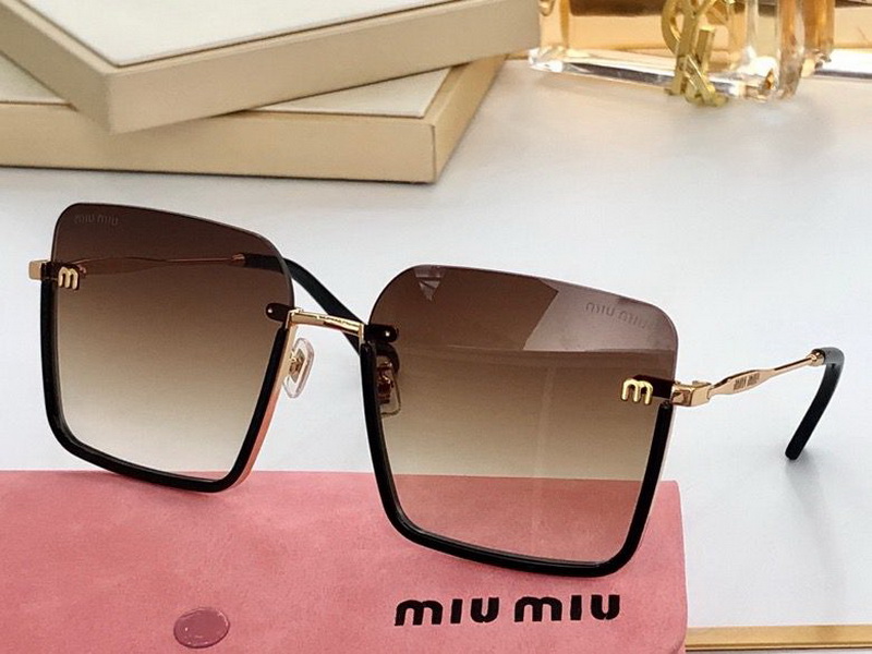 MiuMiu-1058