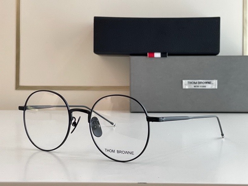 Thom Browne Sunglasses(AAAA)-019