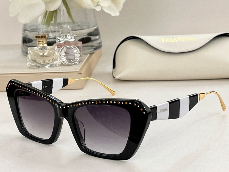 Valentino Sunglasses(AAAA)-311