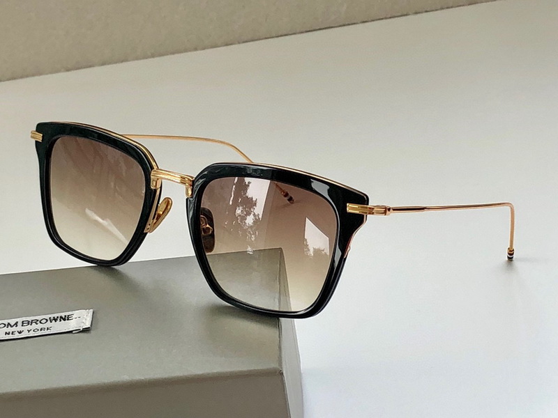 Thom Browne Sunglasses(AAAA)-082