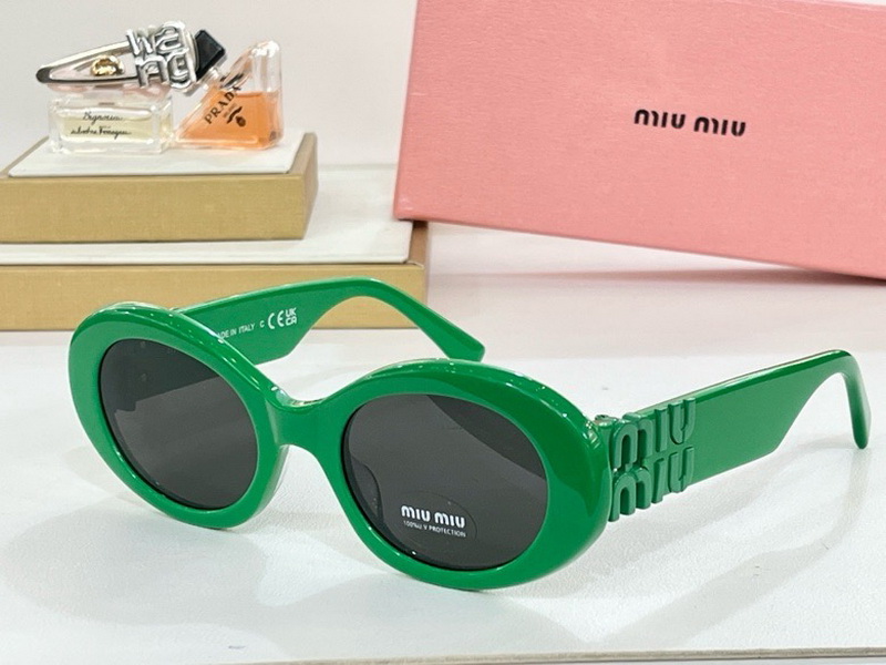 MiuMiu-747