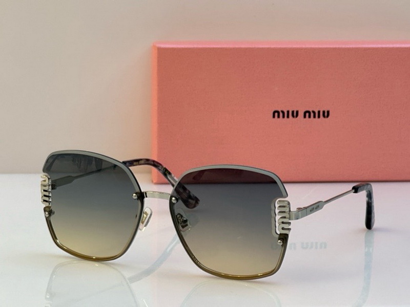 MiuMiu-744