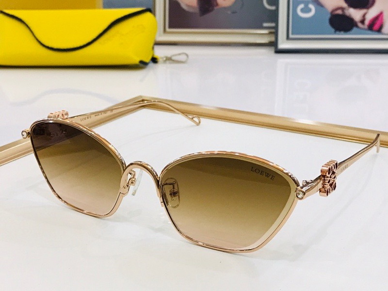 Loewe Sunglasses(AAAA)-159