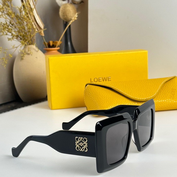 Loewe Sunglasses(AAAA)-155