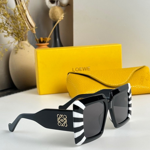 Loewe Sunglasses(AAAA)-152