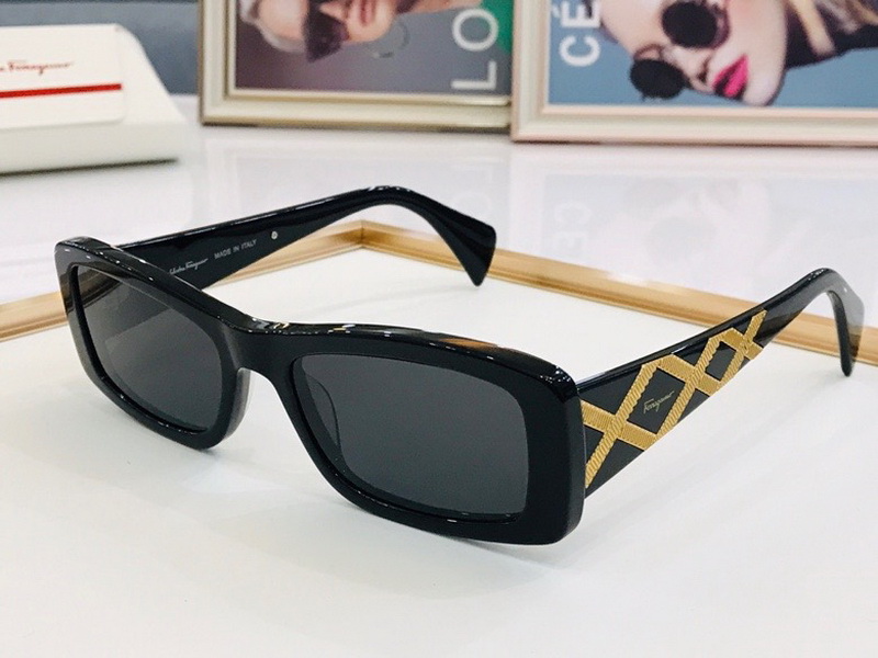 Ferragamo Sunglasses(AAAA)-295