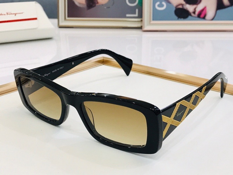 Ferragamo Sunglasses(AAAA)-294