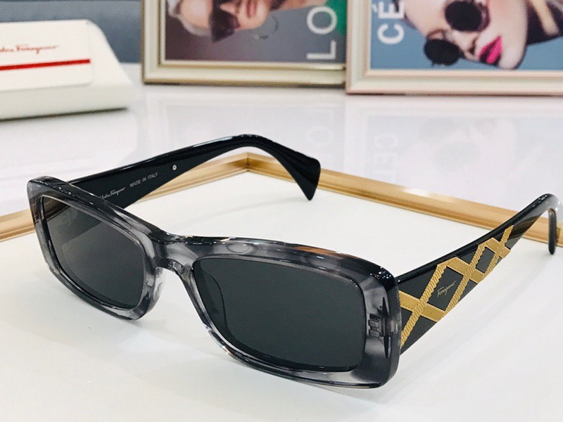 Ferragamo Sunglasses(AAAA)-293