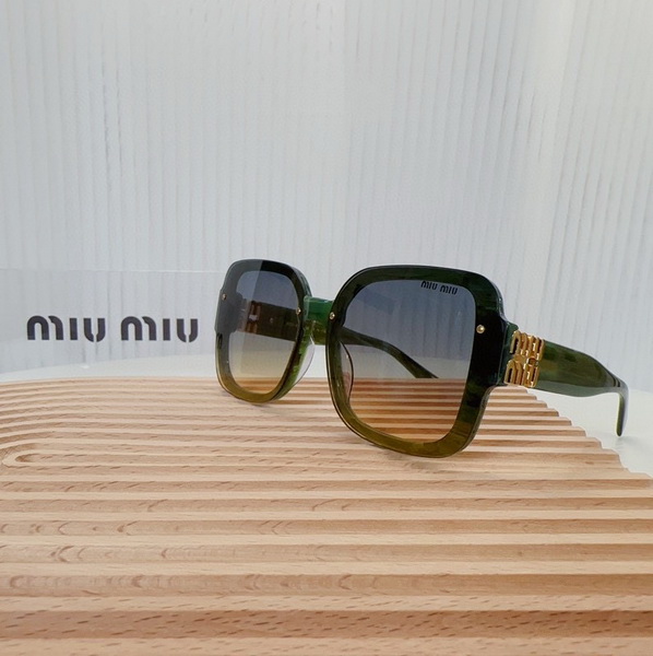 MiuMiu-390