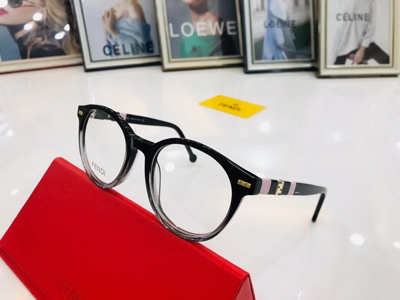 Fendi Sunglasses(AAAA)-035