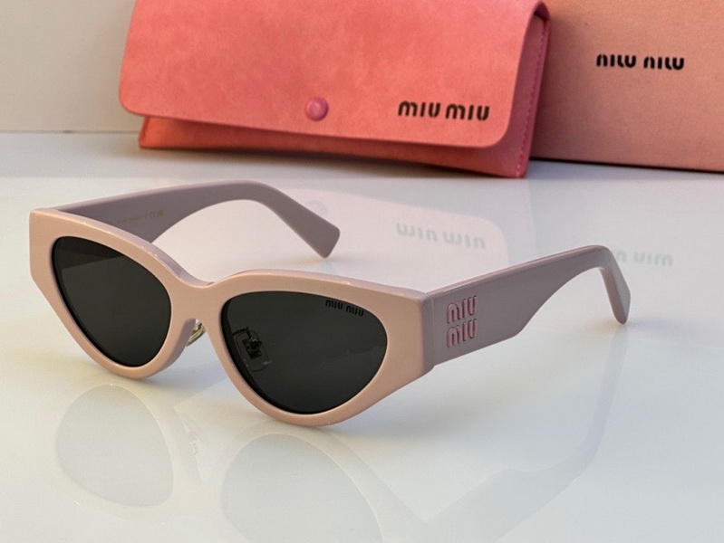 MiuMiu-230