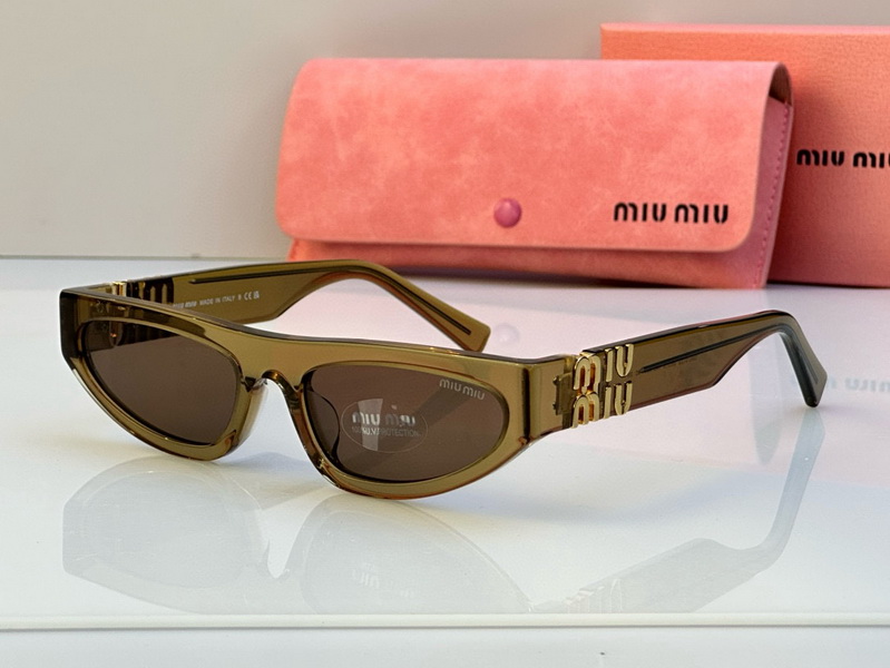 MiuMiu-189