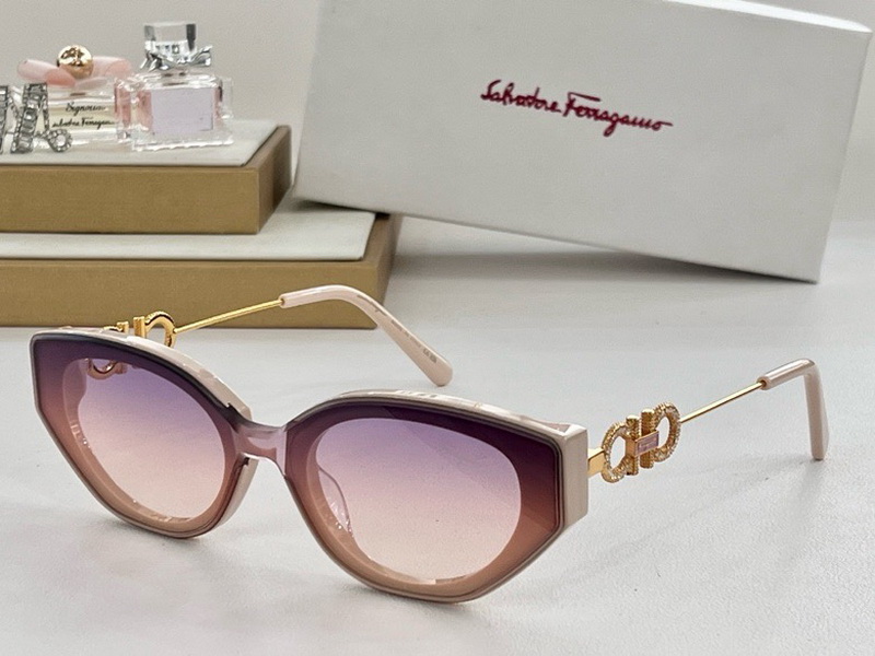 Ferragamo Sunglasses(AAAA)-218