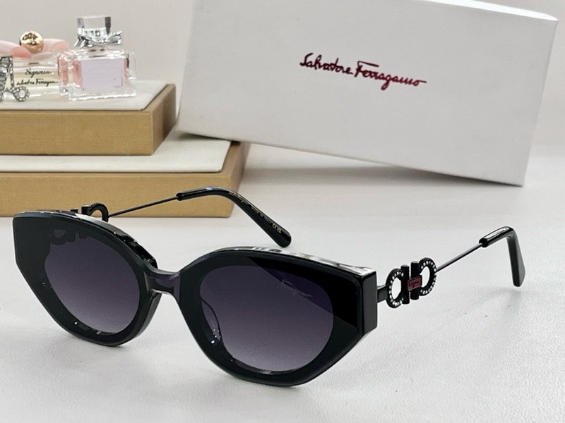 Ferragamo Sunglasses(AAAA)-220