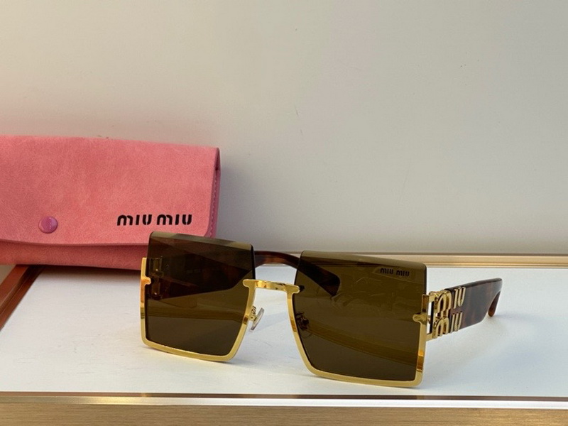 MiuMiu-096