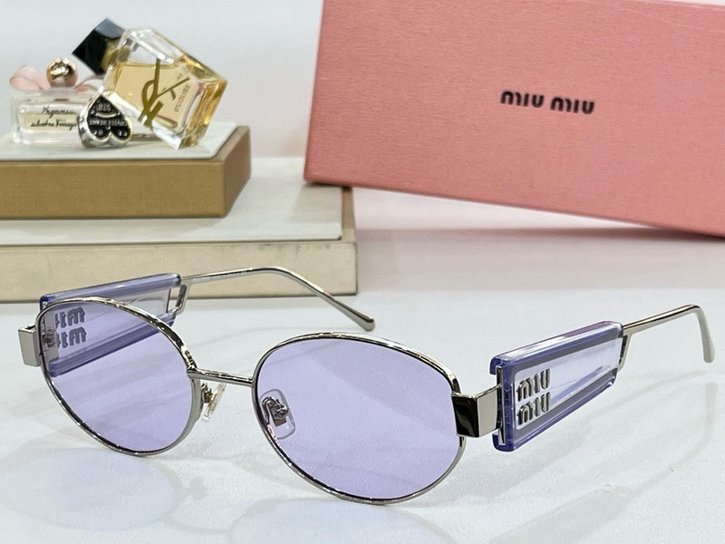 MiuMiu-068