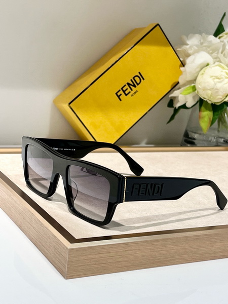 Fendi Sunglasses(AAAA)-247