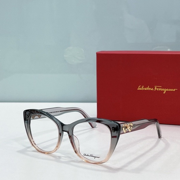 Ferragamo Sunglasses(AAAA)-011