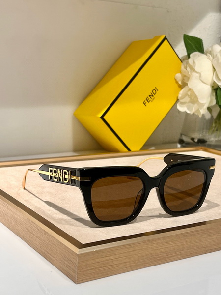 Fendi Sunglasses(AAAA)-227