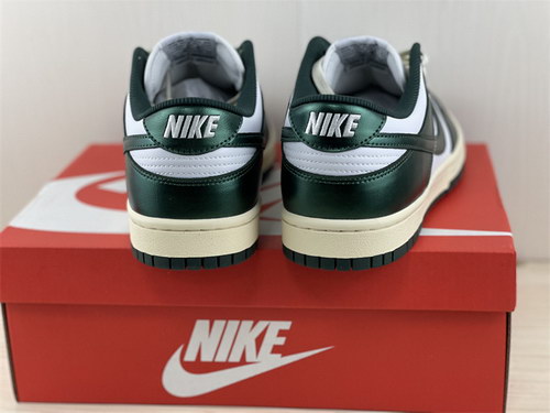 Nike Dunk Low “Vintage Green”