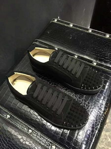 CL Men Shoes-165