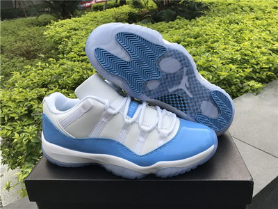 Air Jordan 11 Low Columbia