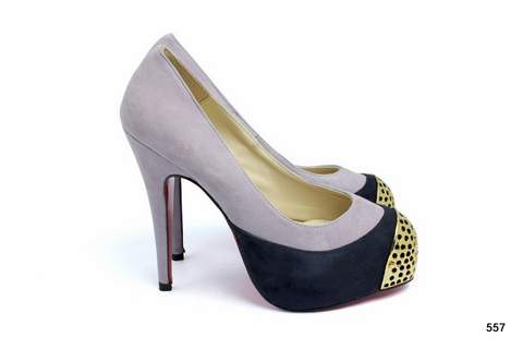 Christian Louboutin High Heel-076