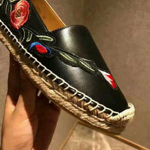 Gucci Shoes AAA(Women)-029